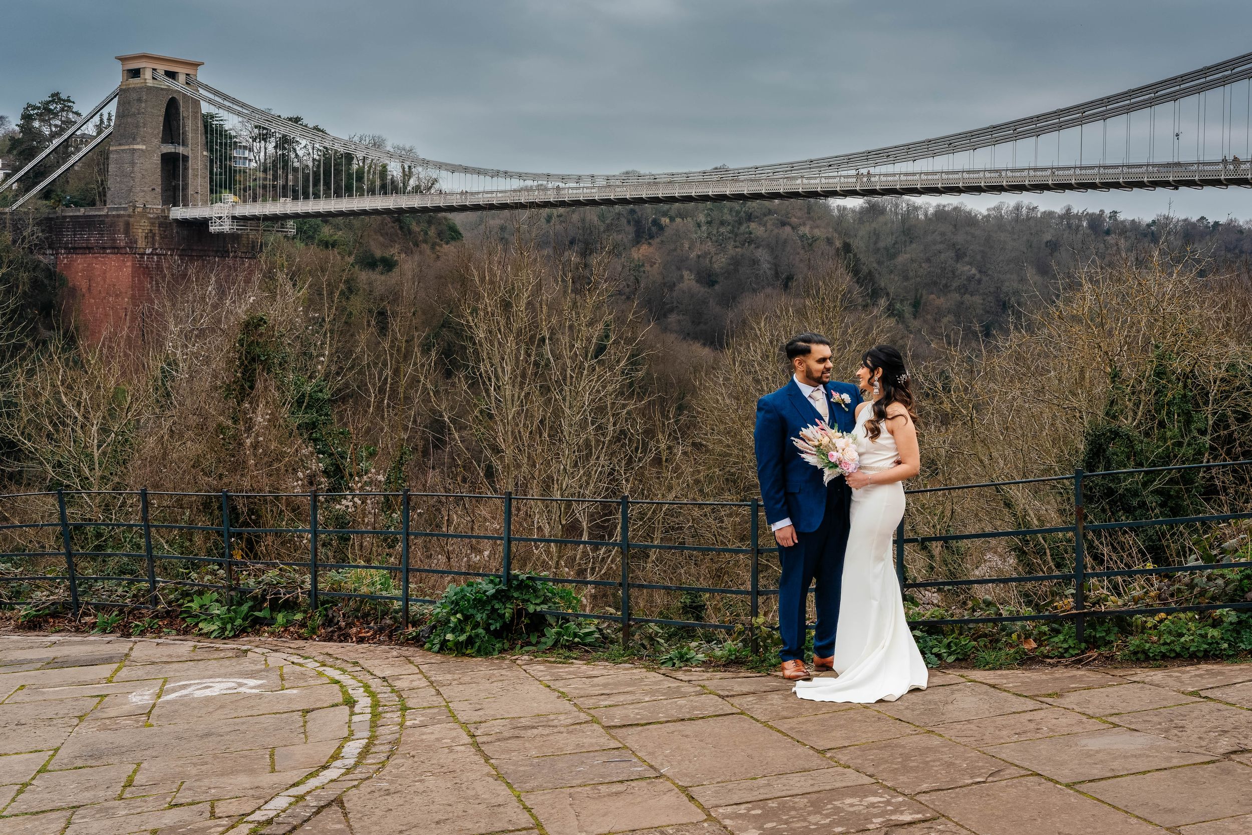 Zara Davis Wedding Photography Bristol Bath Somerset Avon bride groom clifton suspension bridge