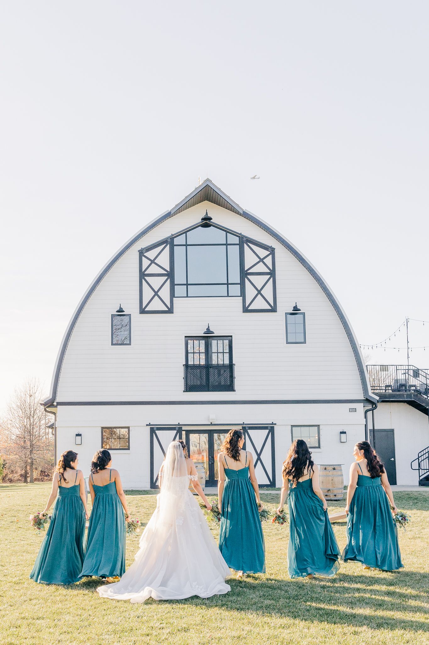 SWEENEY BARN VIRGINIA WEDDING PICTURES