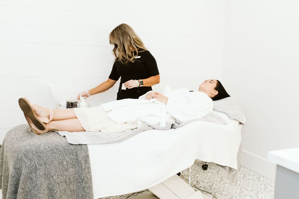 Treatment Room Waxing *& Tinting services for leg waxing brazilian bikini waxing
