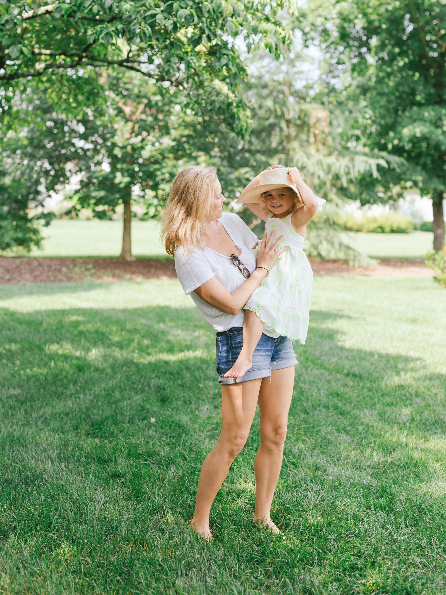 mini family session by Emily Butz of M.Photo in Richmond Virginia
