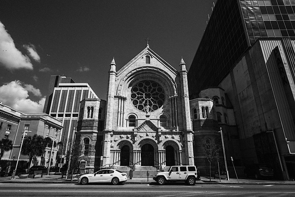 Front of Sacred Heart Church in Tampa, FL