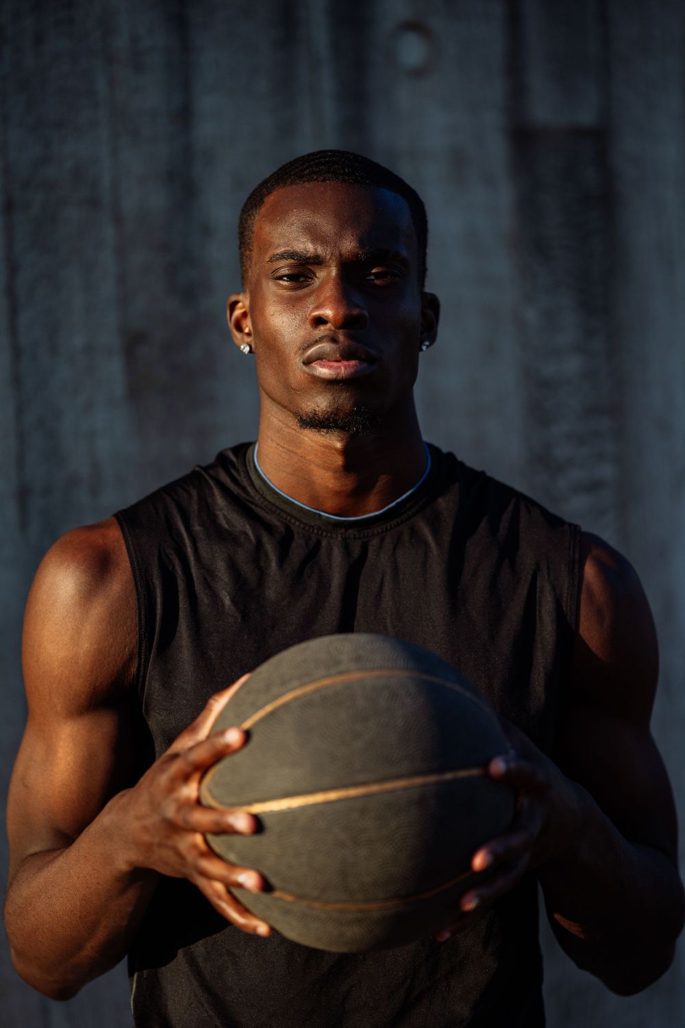 Man playing basketball