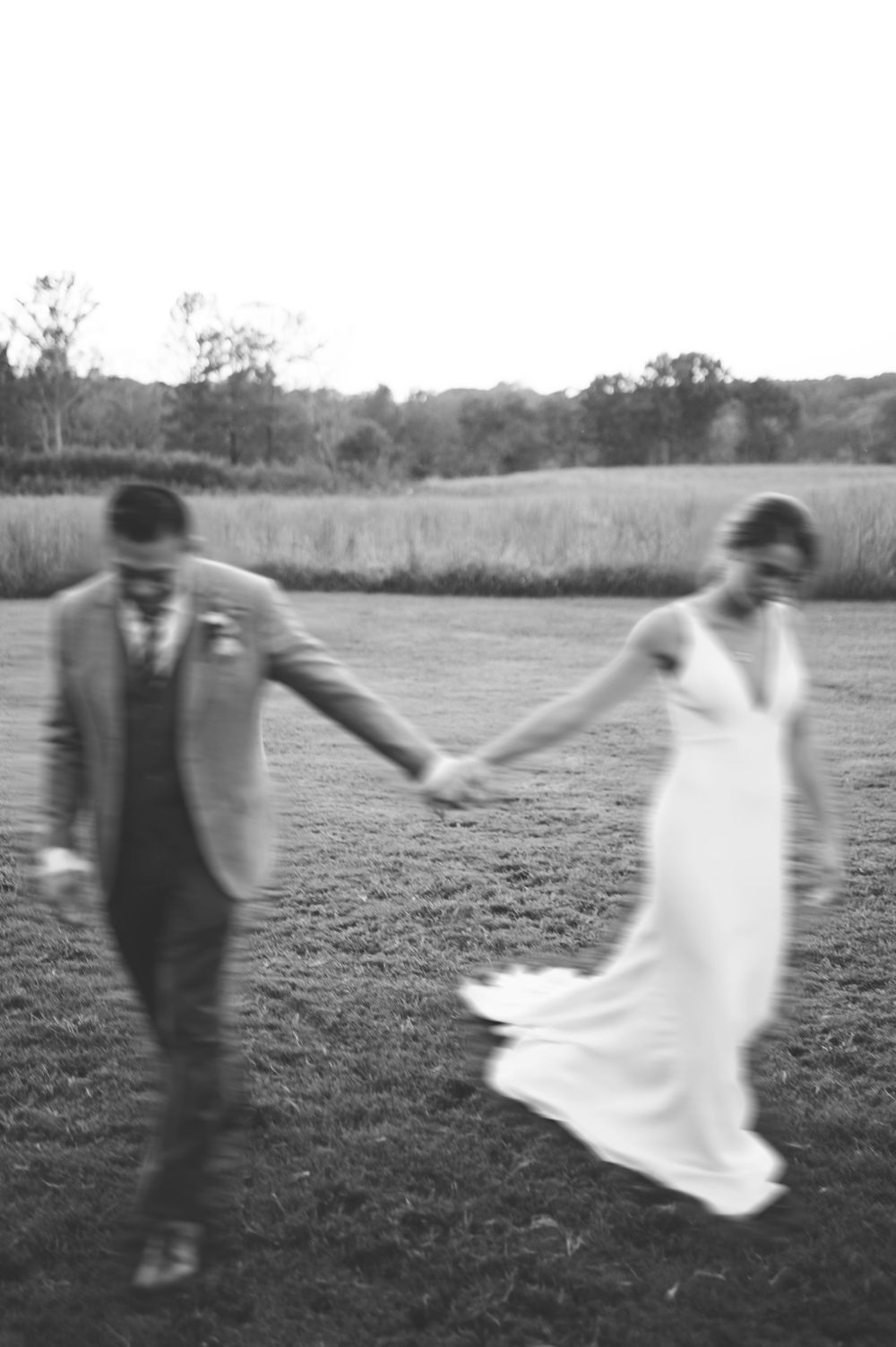 Ceremony, engaged, wedding photographer, Huntsville Alabama, wedding venue, wedding florist, Harvest Hollow, bride
