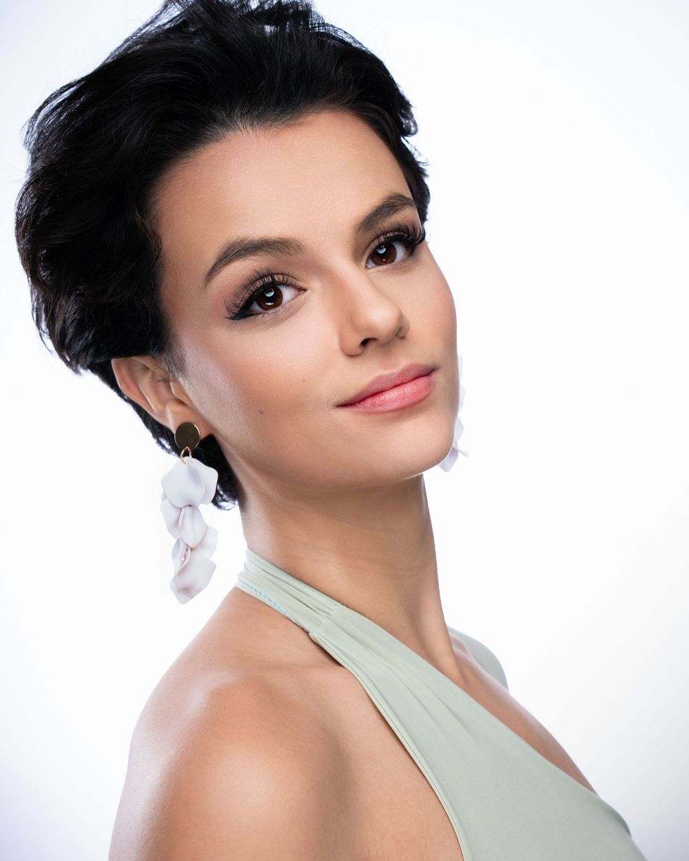 Expert beauty headshot session in San Antonio and Boerne, capturing elegance and sophistication with high-quality lighting.