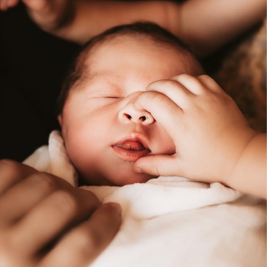 Michigan Based - Motherhood and maternity photographer.