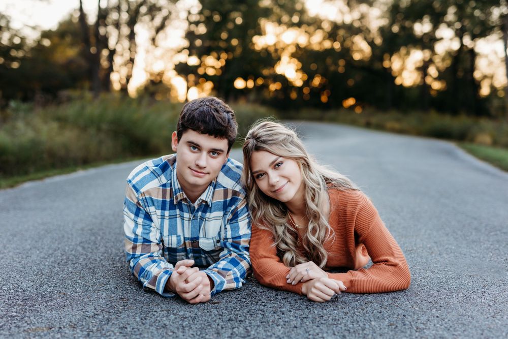 couple photography photo shoot sage and ivy studio Kent park Oxford Iowa midwest corridor Iowa