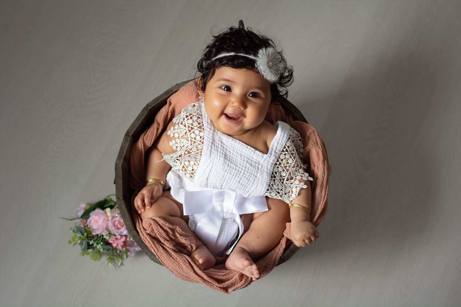 ace newborn photography
cake smash photo
first birthday photo