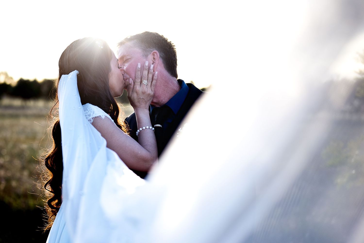 Bride and Groom kissing Dubbo Photographer Elopements