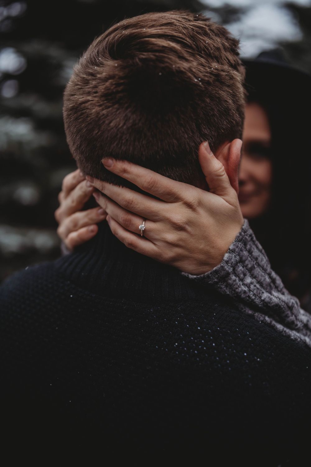 engagement photo, in pine trees