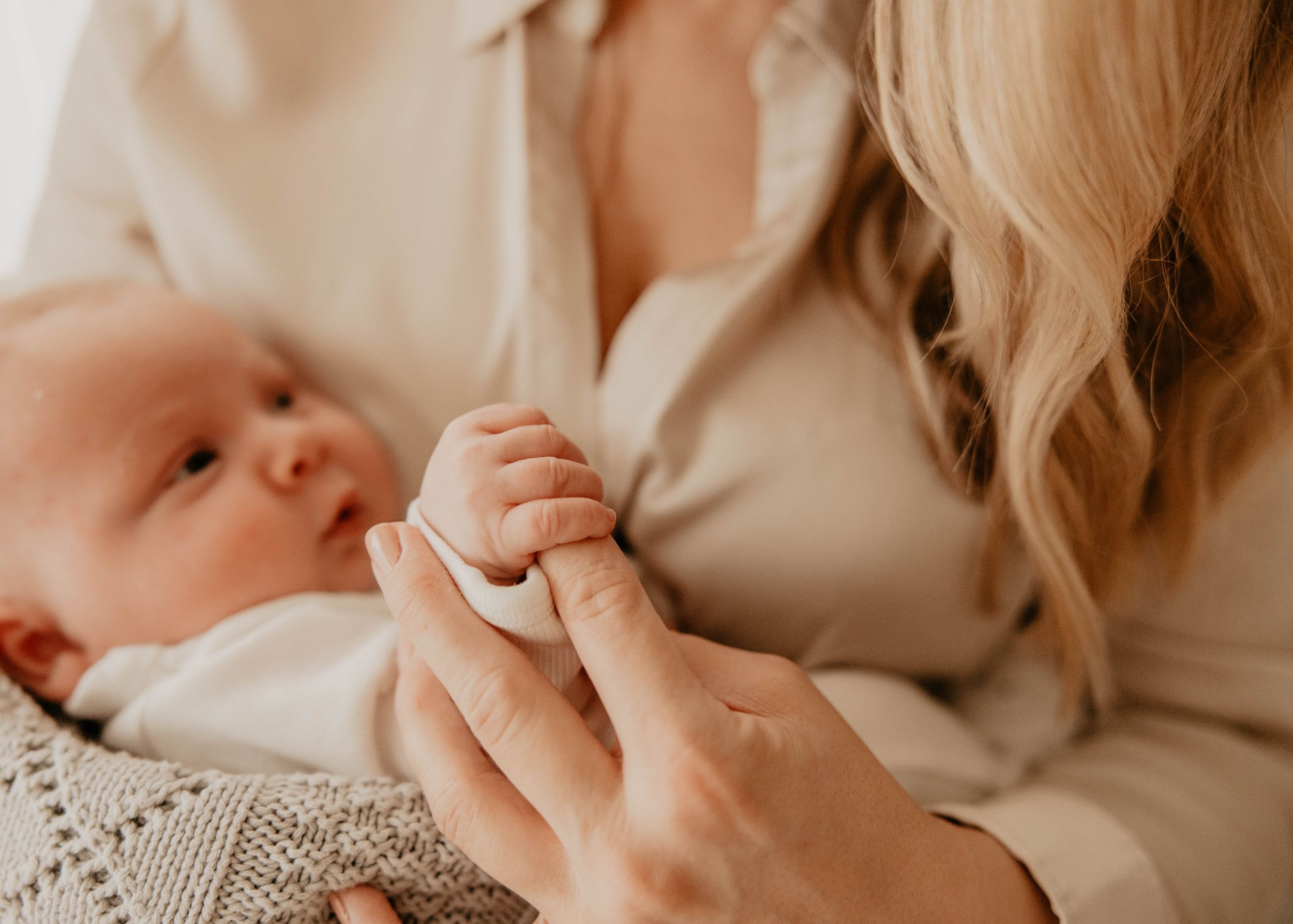 philly lifestyle newborn photographer