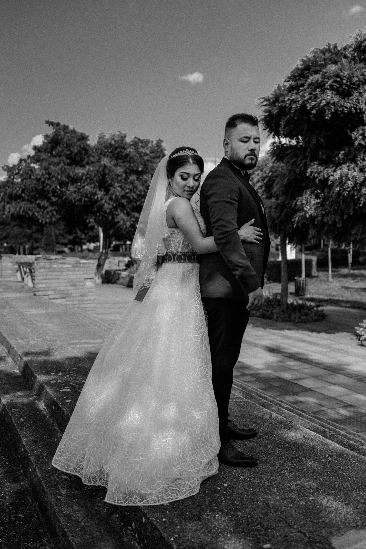 пъуващ сватбен фотофраф, сватбена фотосесия, ритуал, булка, младоженец, влюбени, любов, Русе, традиционна, ритуал снимки