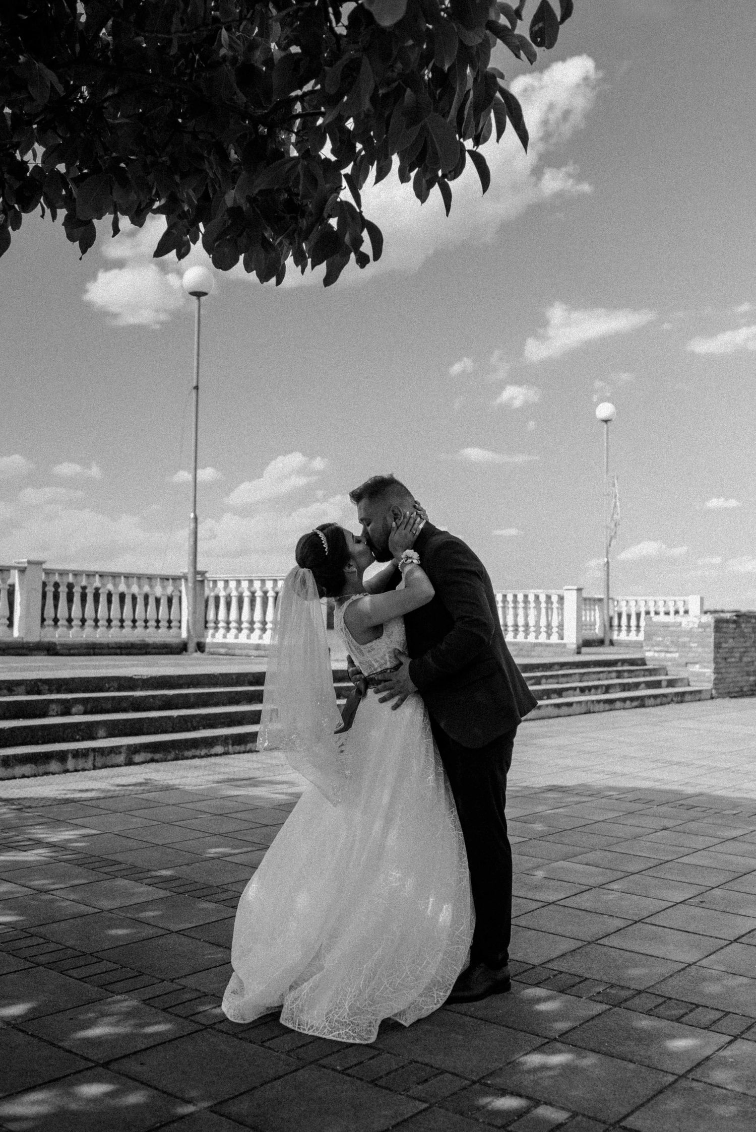 пъуващ сватбен фотофраф, сватбена фотосесия, ритуал, булка, младоженец, влюбени, любов, Русе, традиционна, ритуал снимки