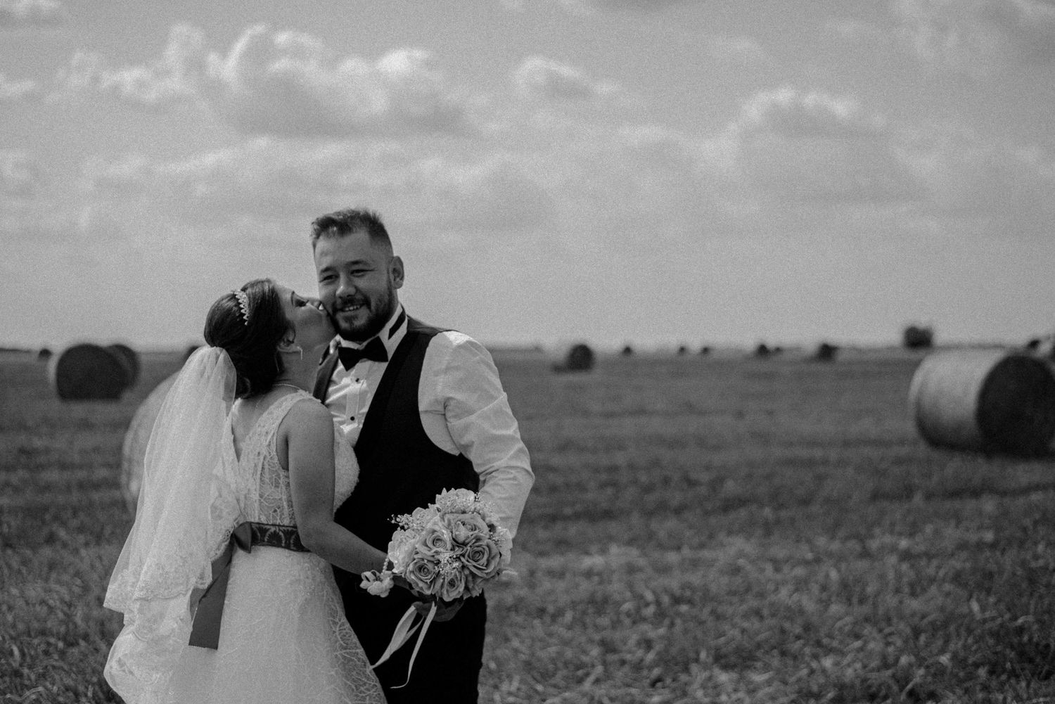 заснемане, природа, пъуващ сватбен фотофраф, сватбена фотосесия, ритуал, булка, младоженец, влюбени, любов, Русе