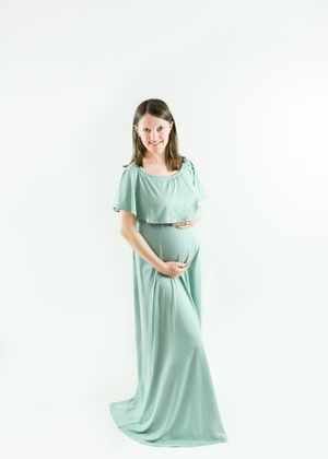 Durham NC Maternity | Maternity photographer | Durham NC photographer | Durham NC Newborn photographer. Studio photographer in Durham, NC