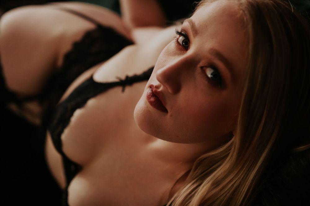 Experience from Intimate Empowerment Boudoir Photography by Erin Bard in Omaha, Nebraska