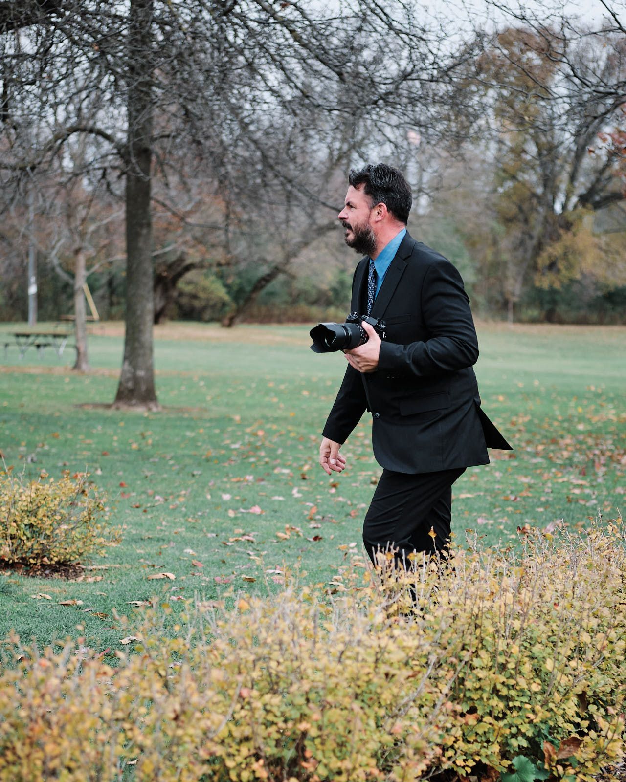 Photographer Steven Gandy looking for the perfect shot - Green Bay, Wisconsin Wedding Photography.