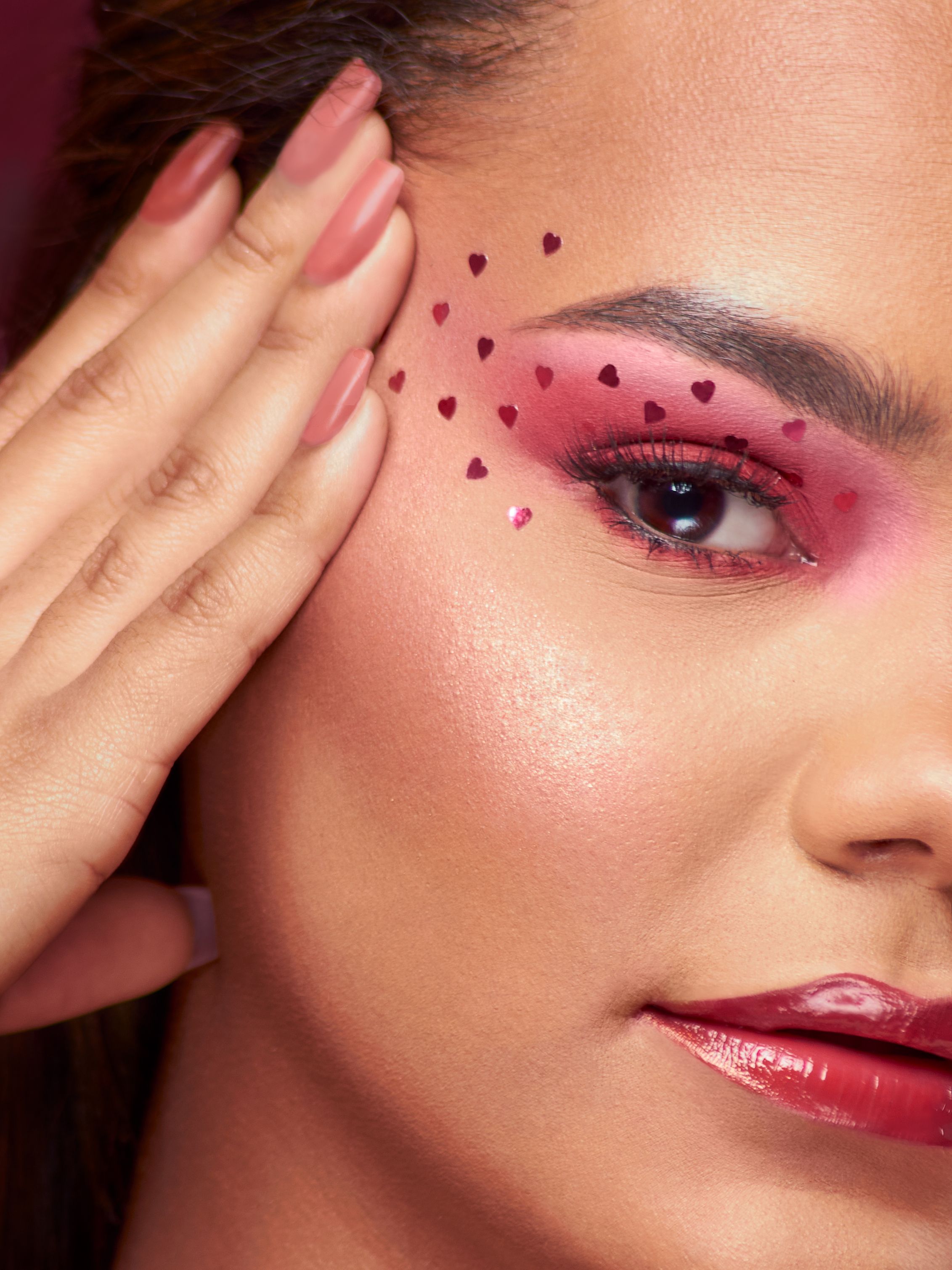 Maquillaje de san valentin 2026