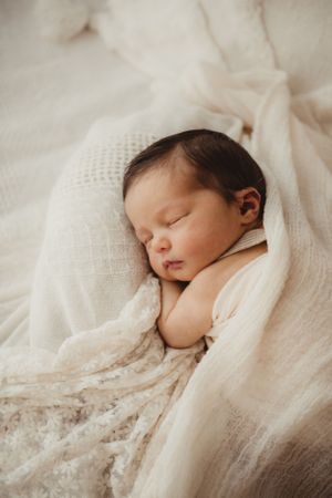 newborn session natural light studio Tinonee Taree Bunny Bird and Bear photography