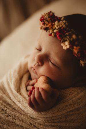 Outdoor newborn session, garden newborn session