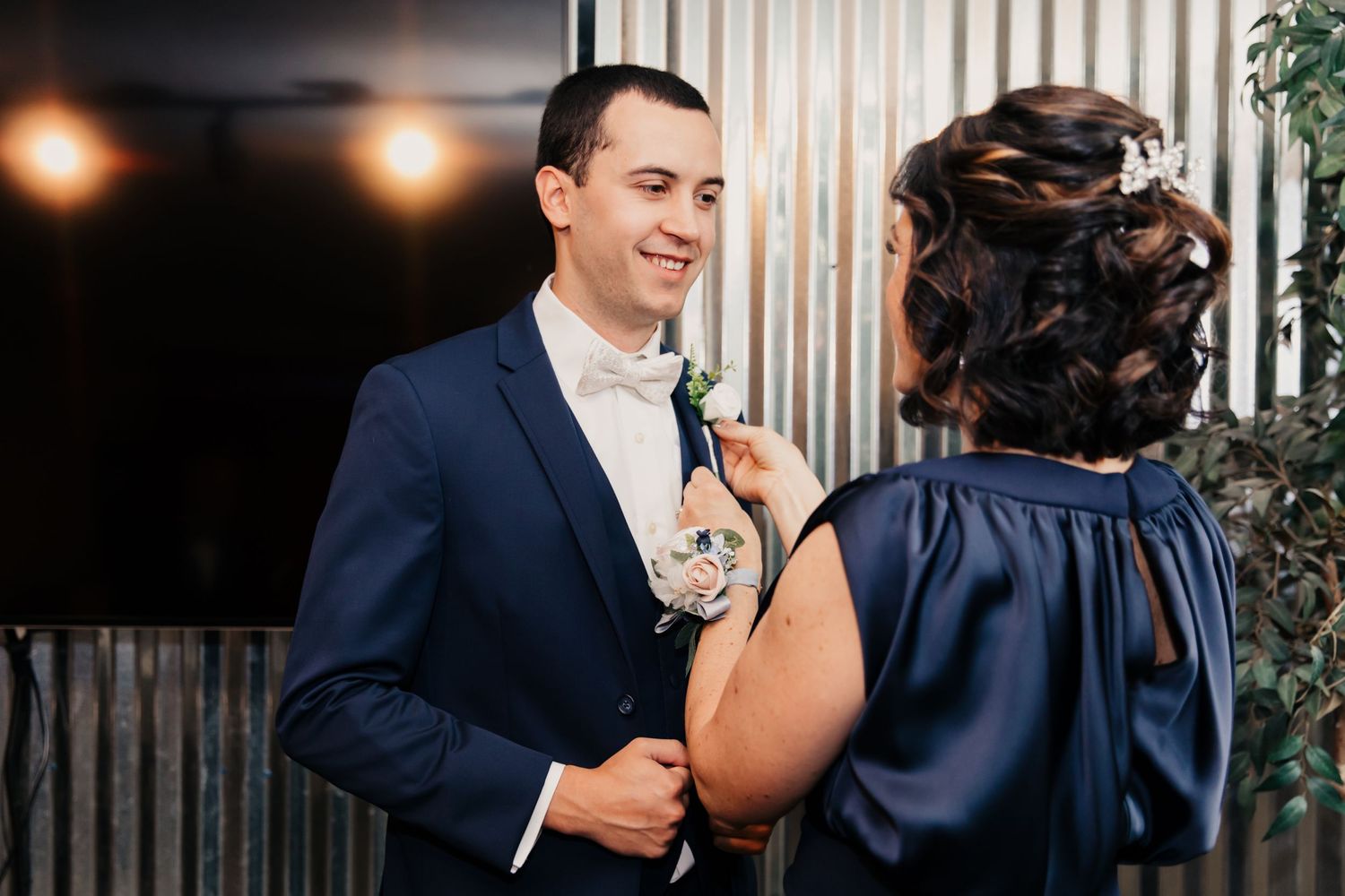 Ohio Wedding, Ohio Photographer, Wedding Photographer, Camden Falls, Groom Getting ReadyPhotos