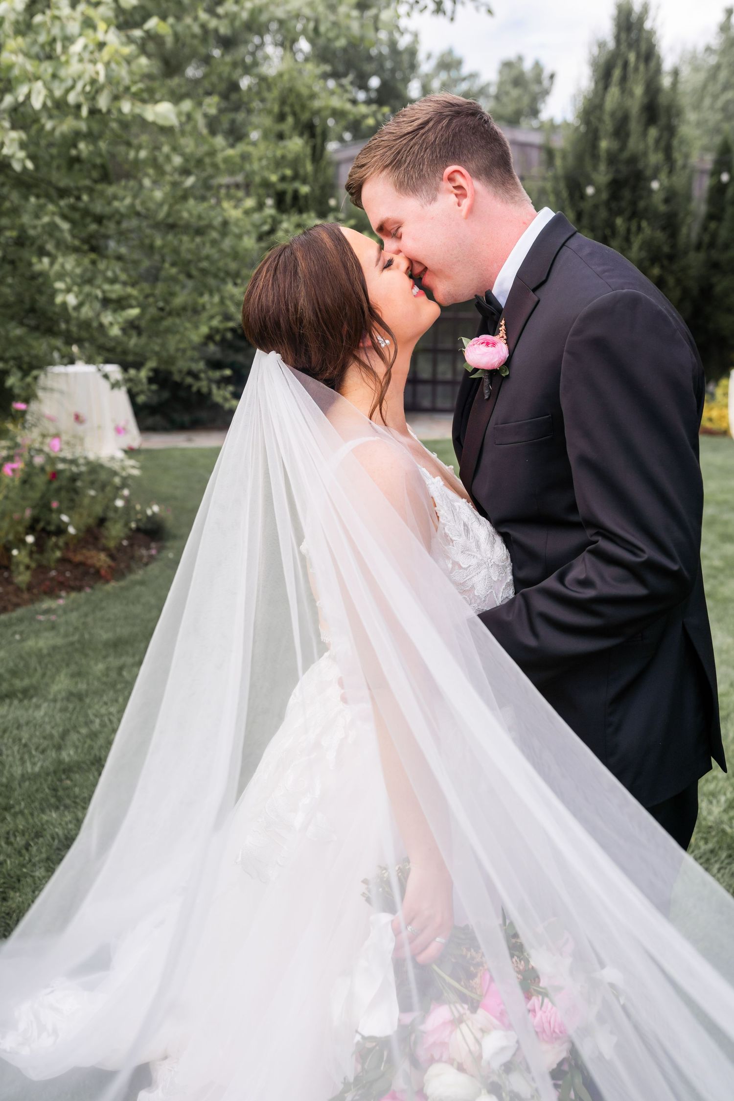 Cushing Field House Holly Michigan Wedding Photographer Katie Gibbons Photography