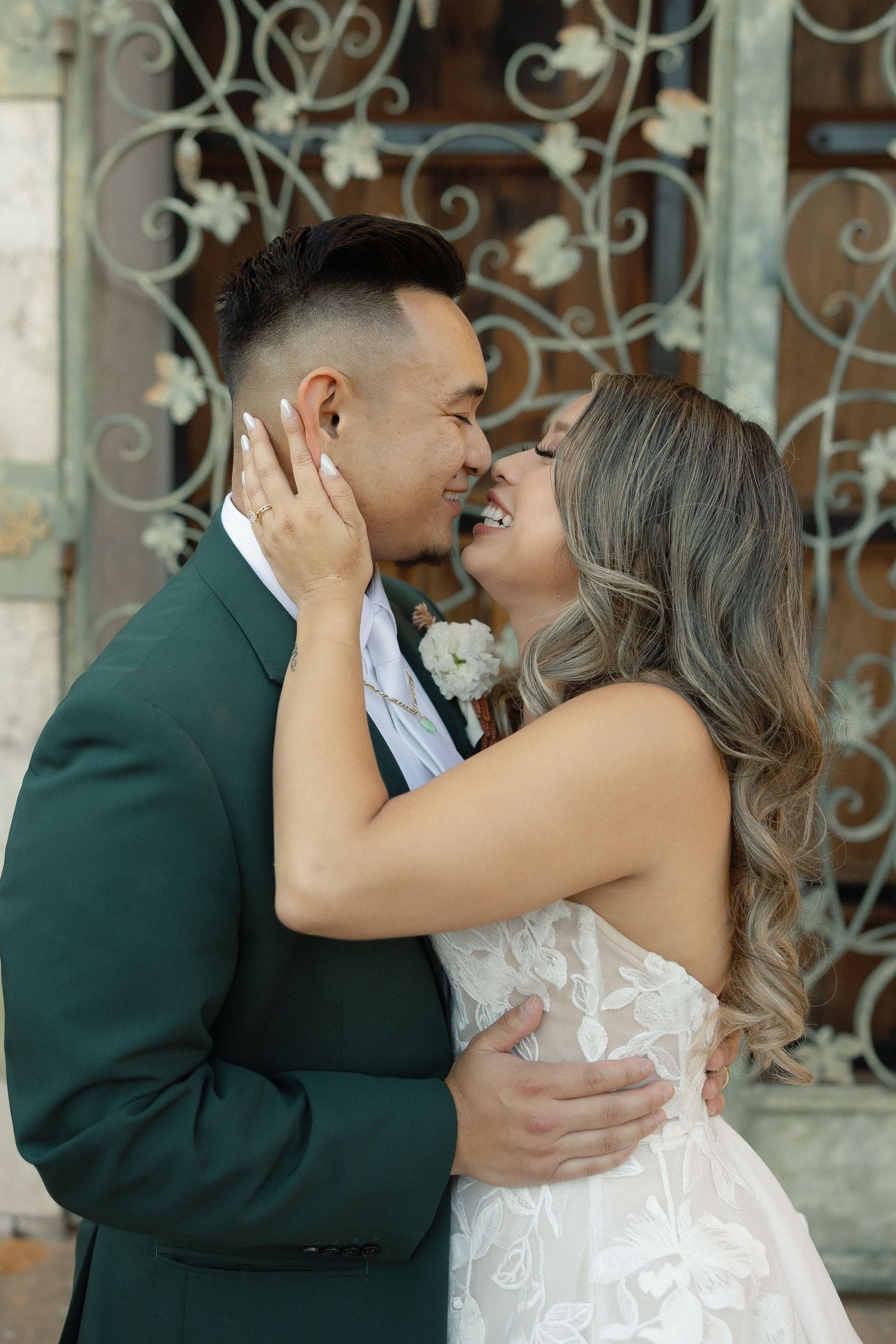 Bride and groom portraits at Viansa Winery - Wedding Venue Sonoma CA