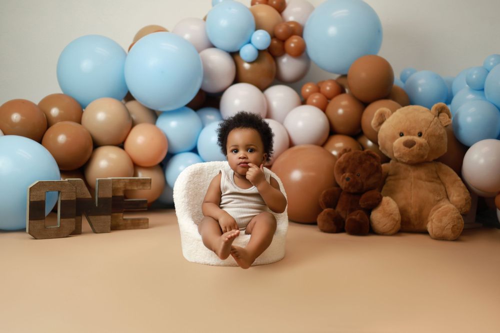 ONE YEAR OLD BIRTHDAY SHOOT MILESTONE SESSION CAKESMASH