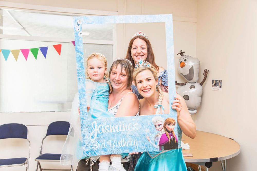 Frozen themed birthday party photo
