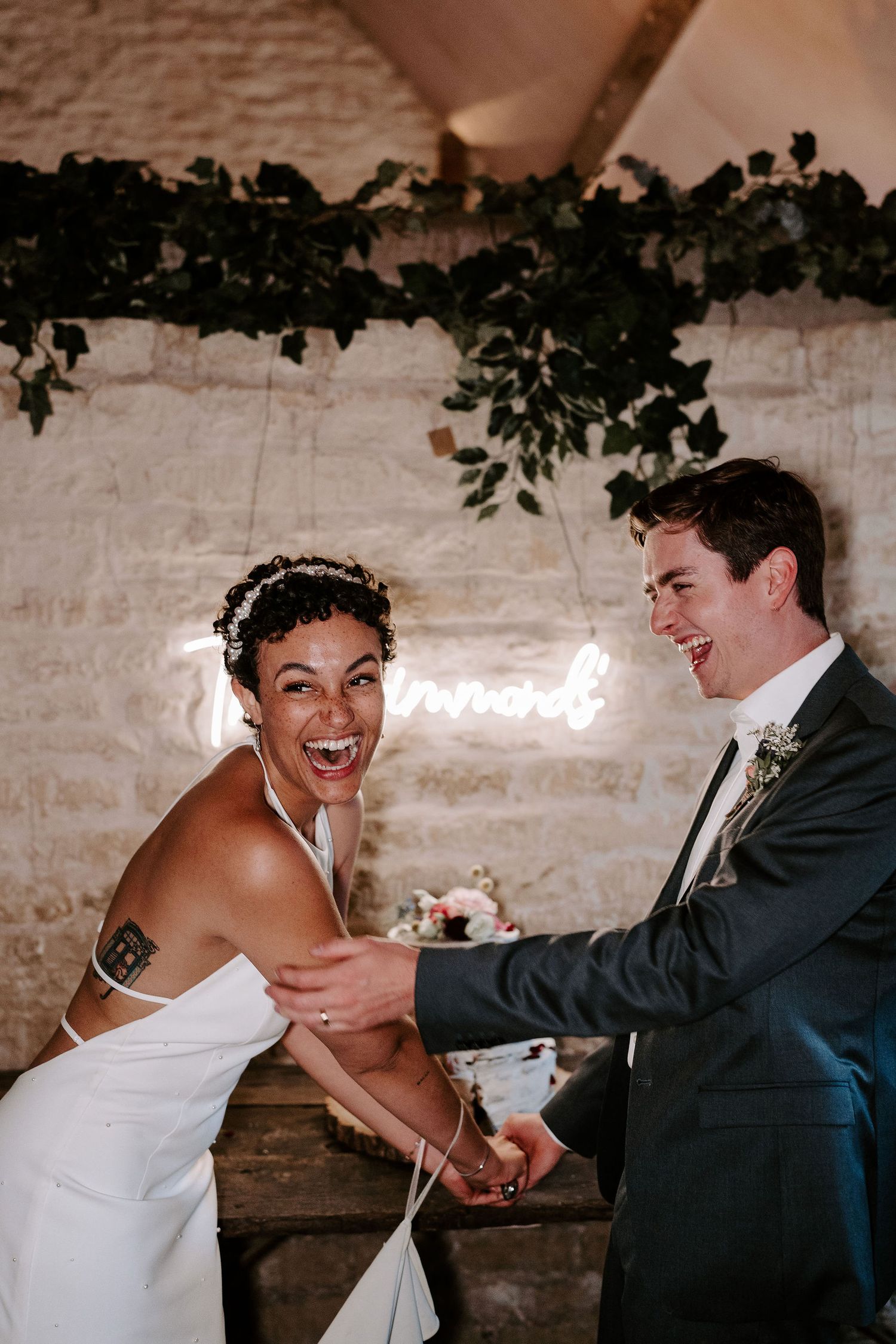 bride-and-groom-cutting-cake-old-gore-yardspace-events-wedding