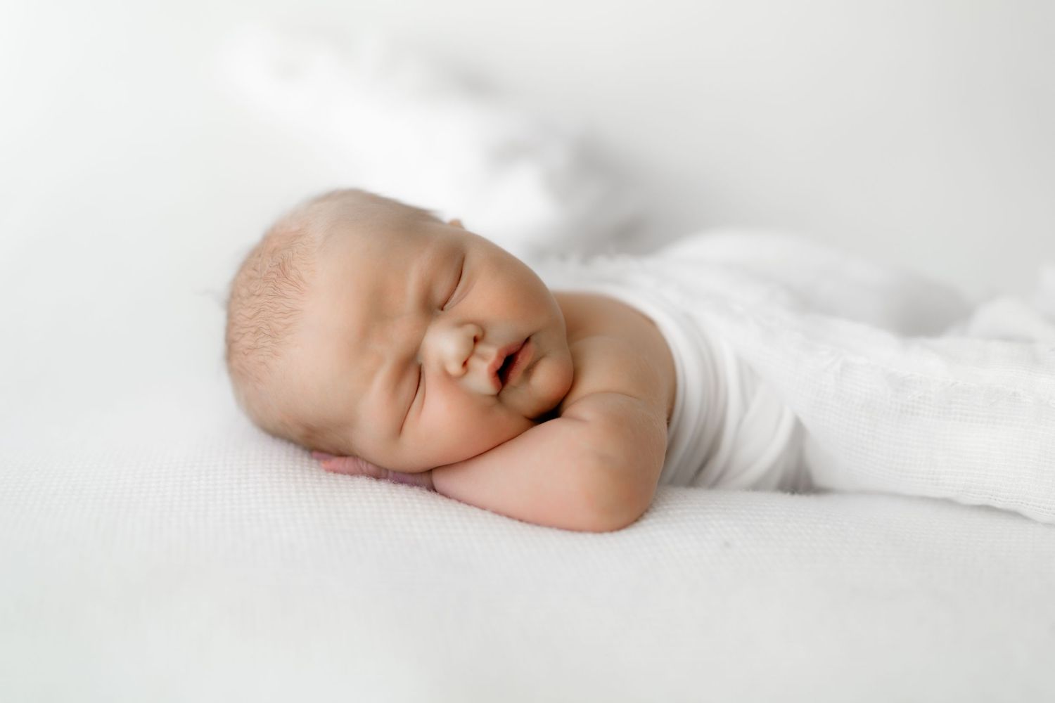 sari salo photography newborn kuvaus helsinki