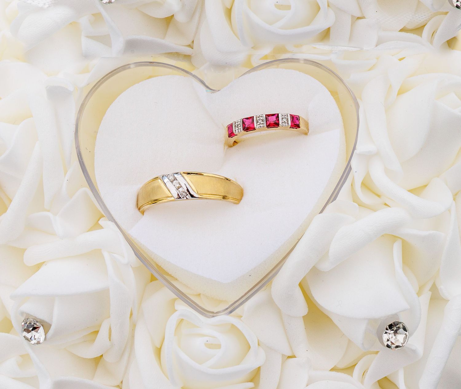 Wedding ring set photograph