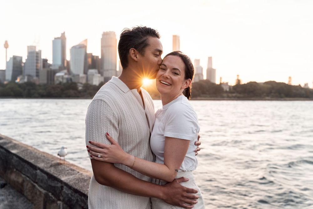 beautiful light during an engagement photoshoot in sydney