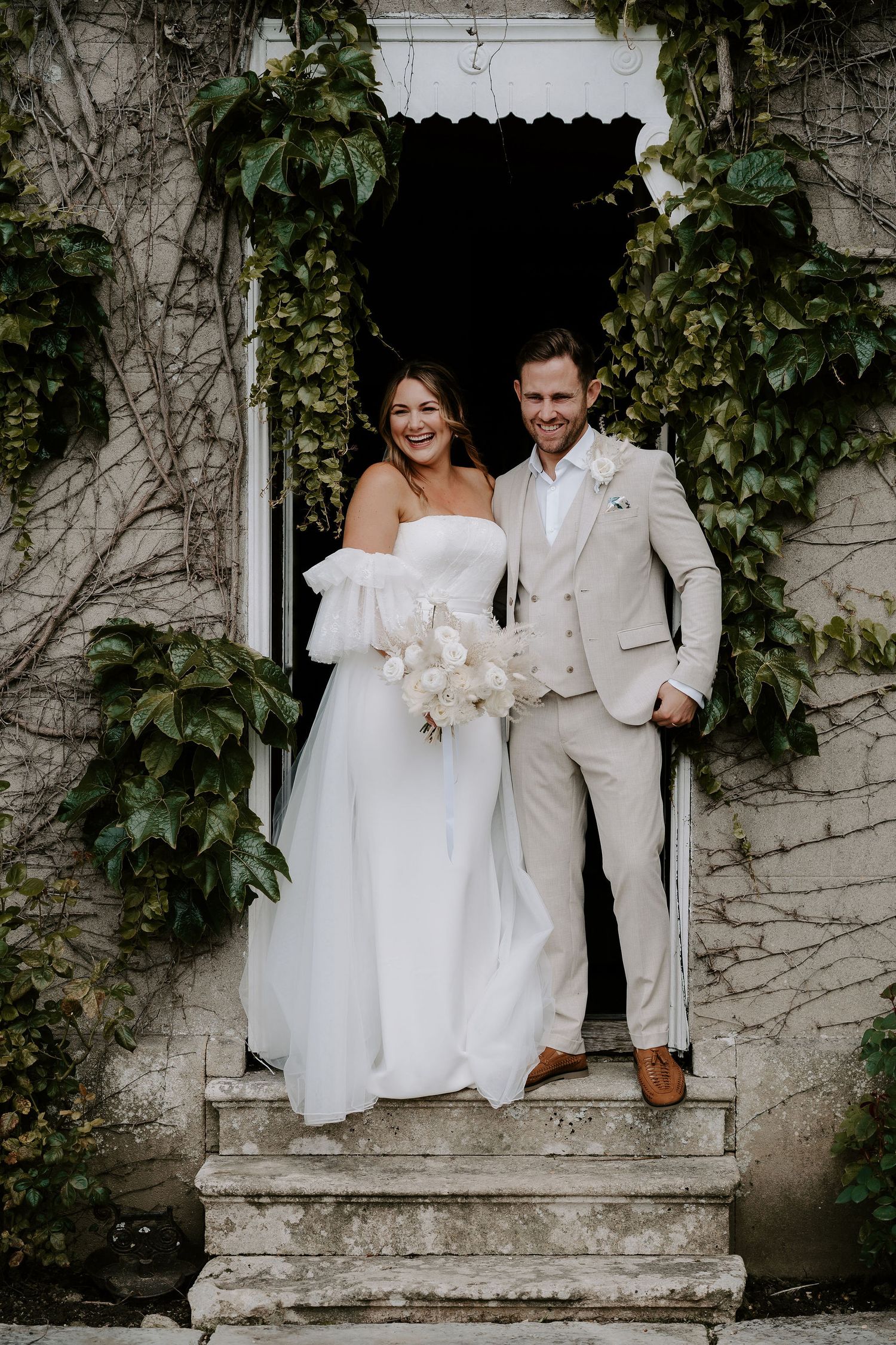 Somerset-pennard-house-wedding-bride-and-groom