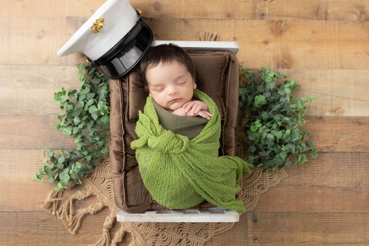 NEWBORN PROP PHOTOGRAPHY STUDIO SAMANTHA ANN PHOTO SWANSBORO NC PHOTOGRAPHER FAMILY AND MATERNITY PHOTOS