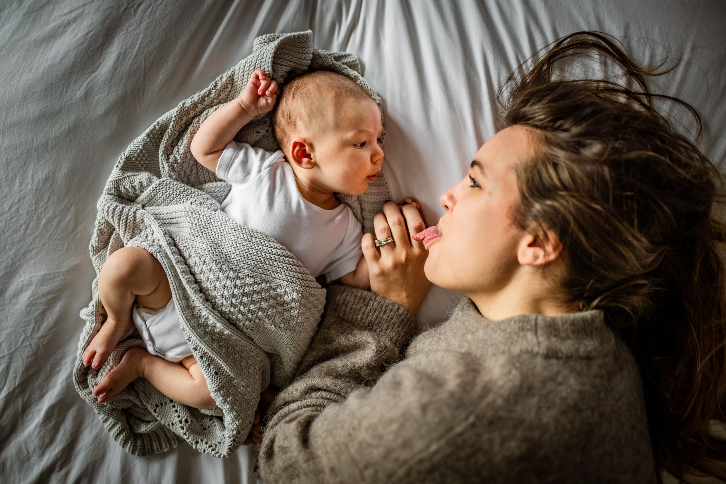 newborn photographer richmond surrey