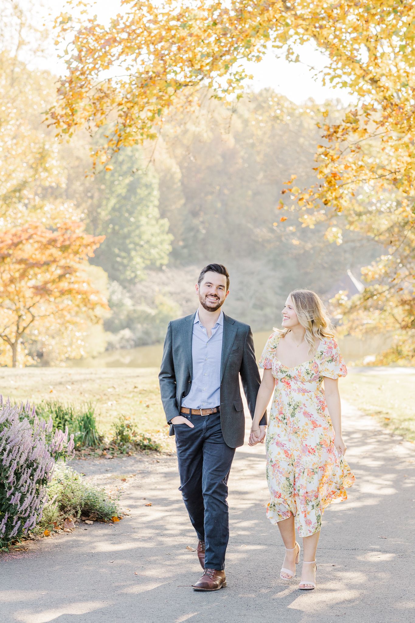 MEADOWLARK GARDENS ENGAGEMENT PICTURES