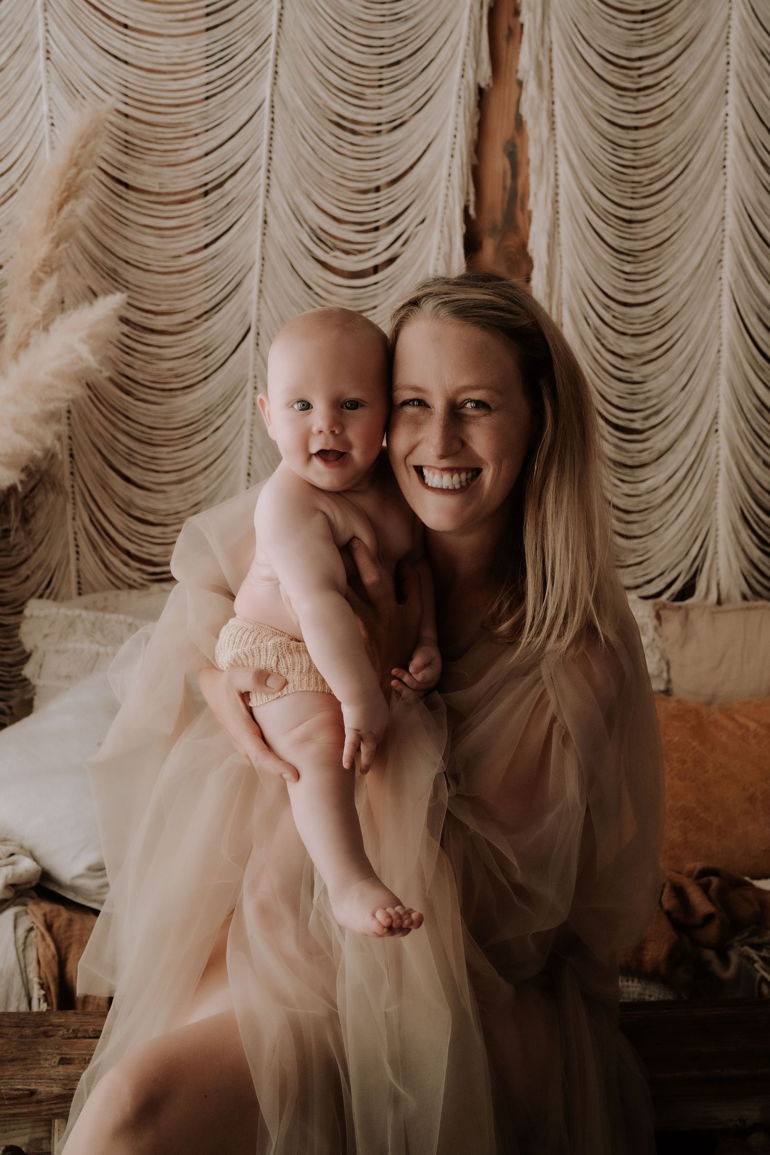 Adelaide Birth Photographer Ashlyn Cooper. Birth Photographer Adelaide