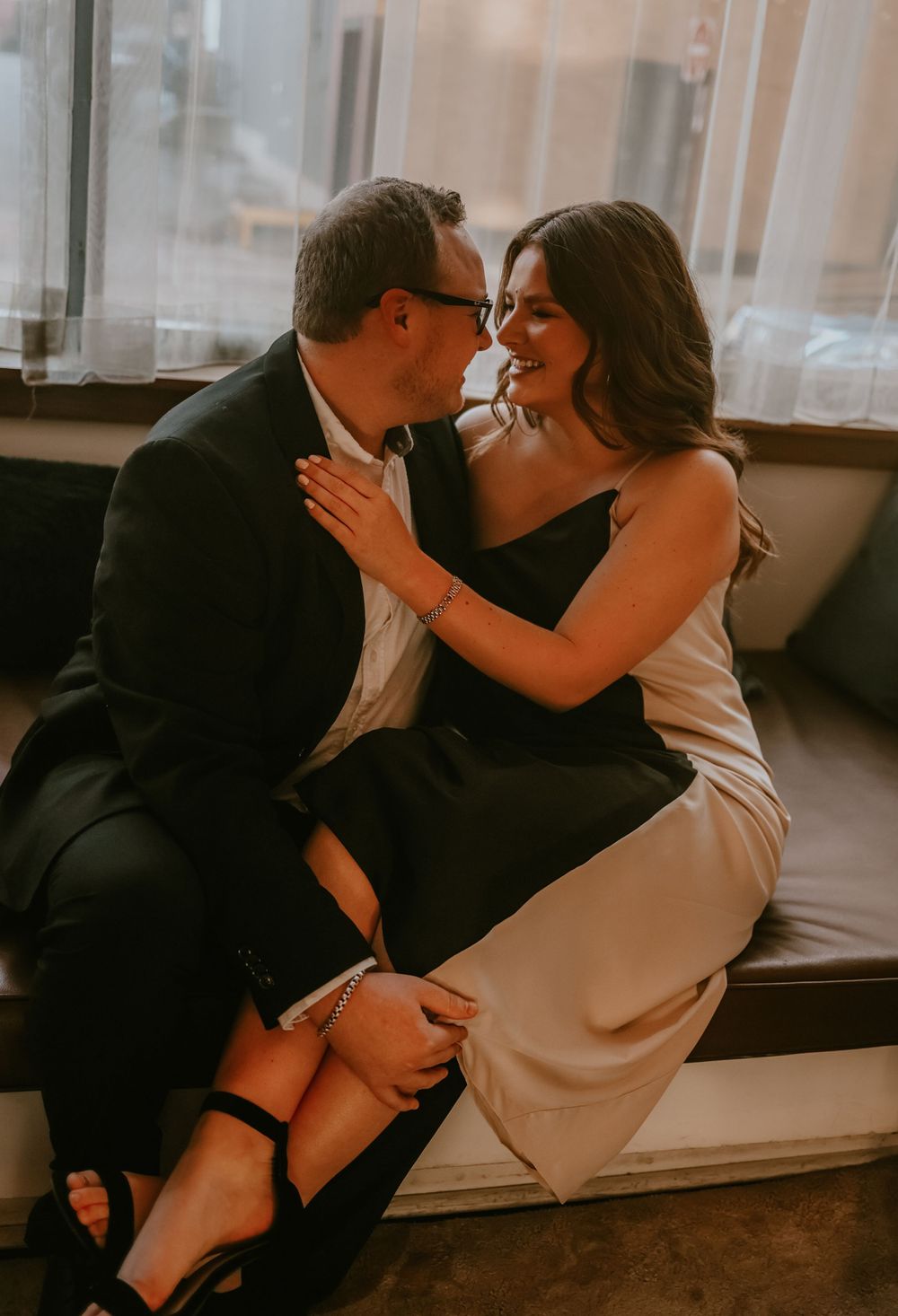 Photo Ideas for Engagement Locations in Cincinnati Ohio