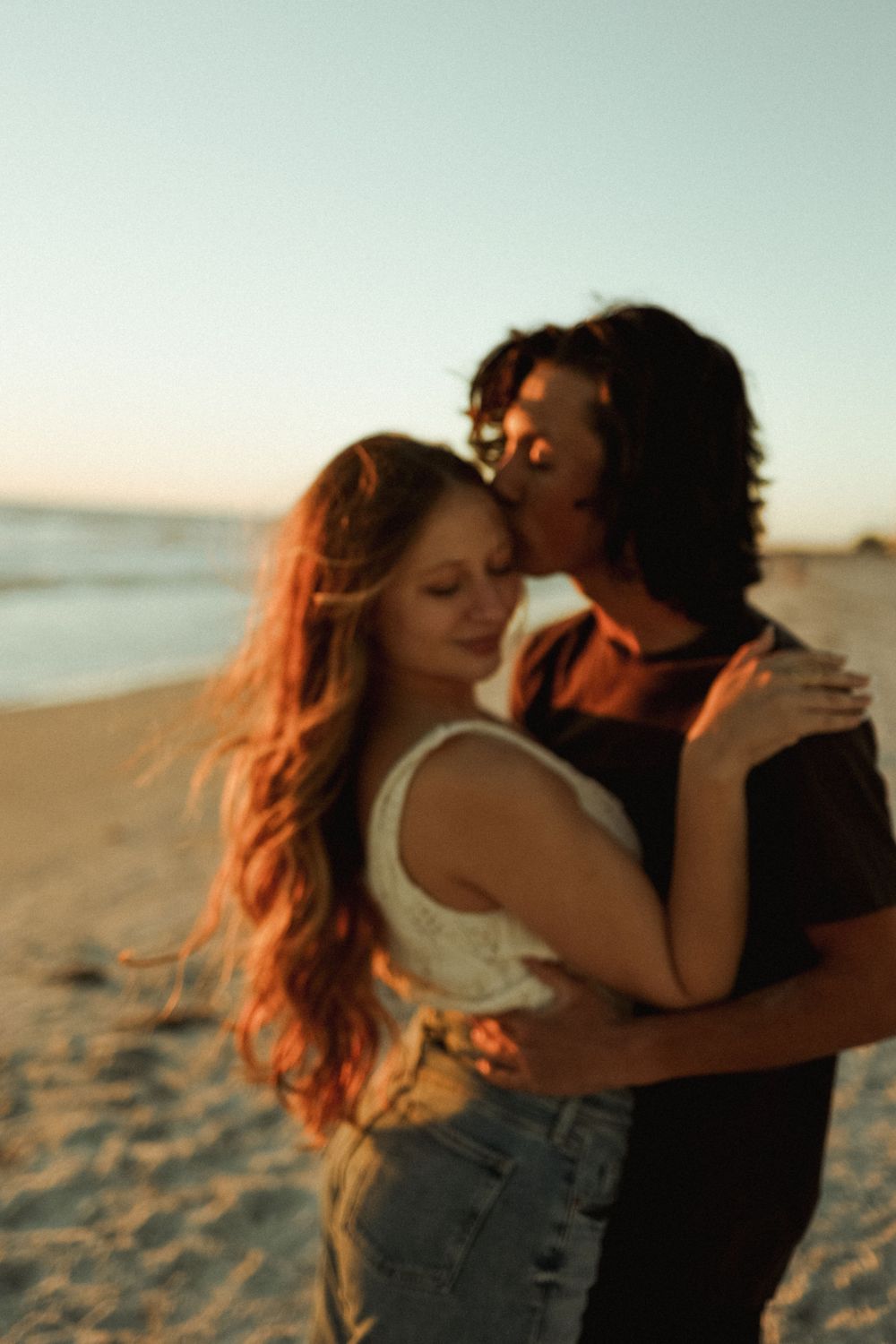 WHAT TO WEAR FOR ENGAGEMENT PHOTO SESSION IN TAMPA FLORIDA