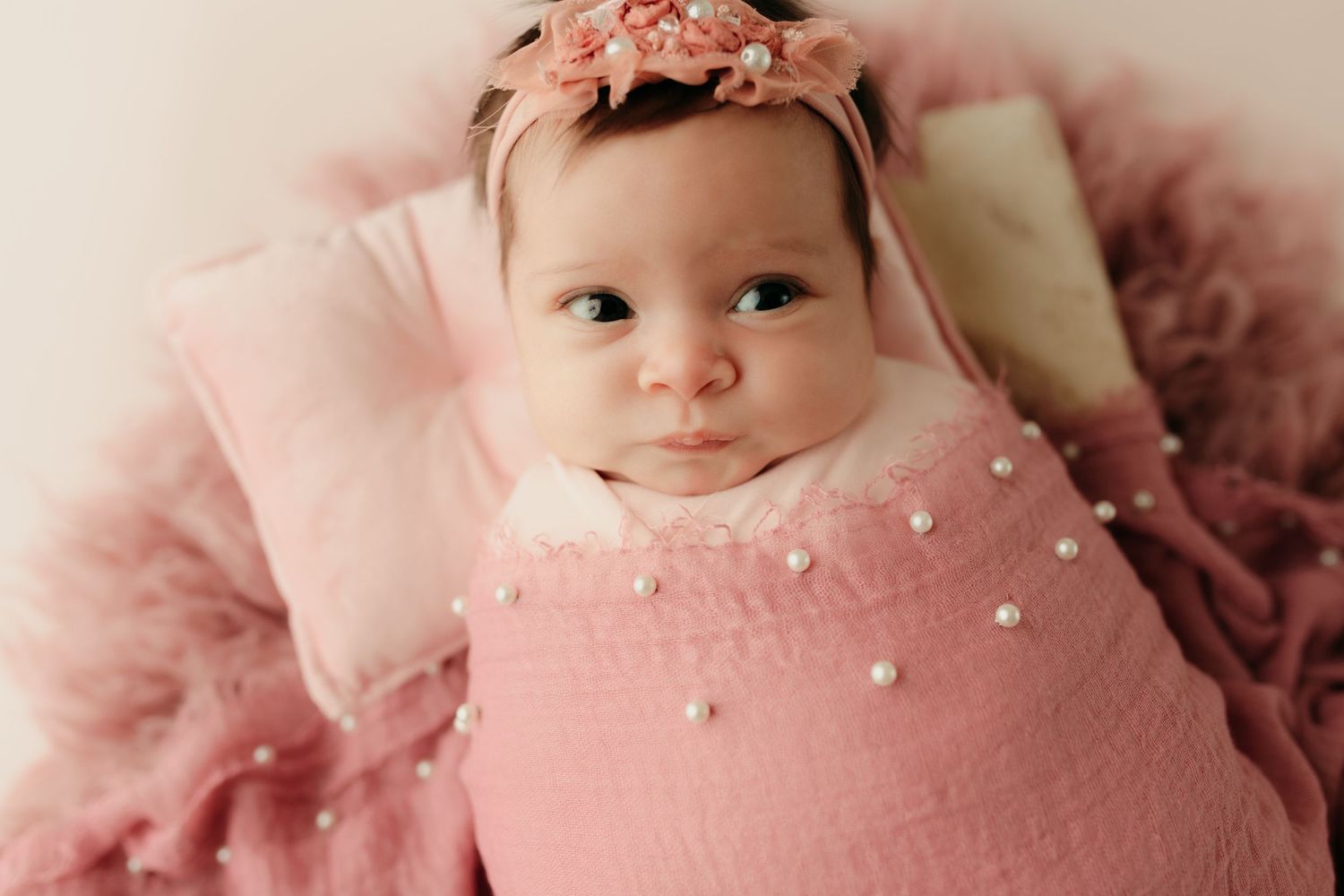 newborn photographer in Victoria BC.