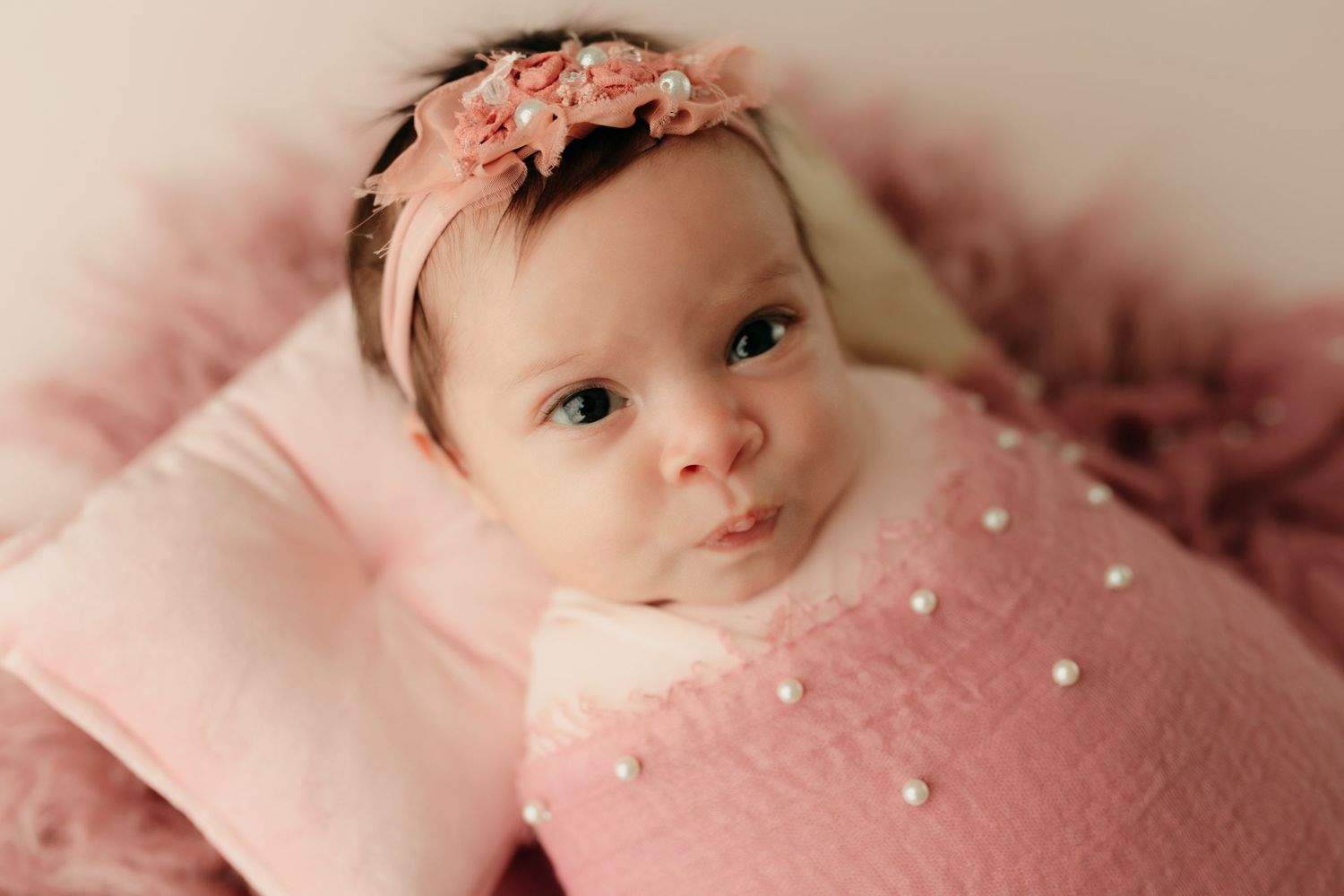 newborn photographer in Victoria BC.
