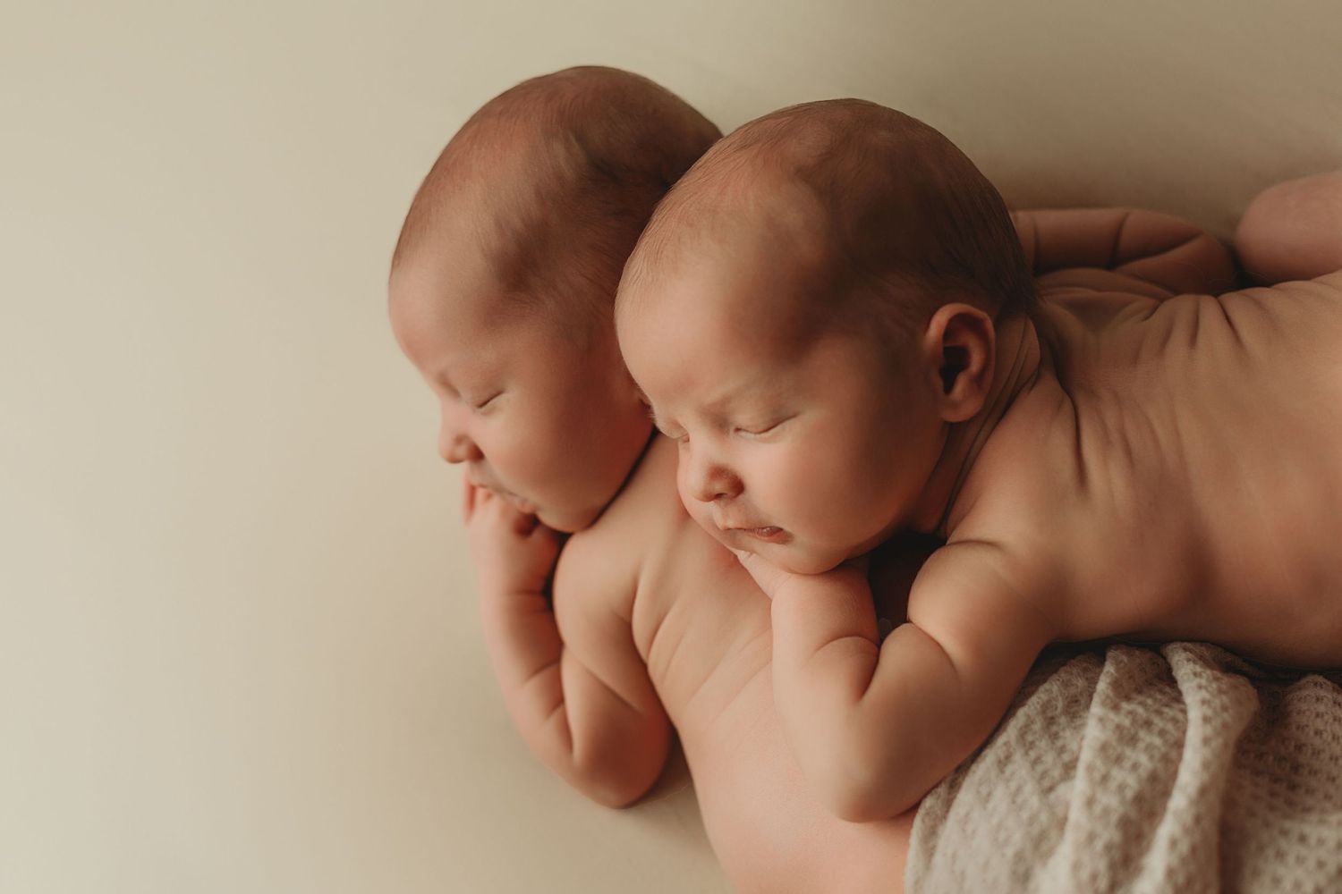 newborn photographer victoria bc