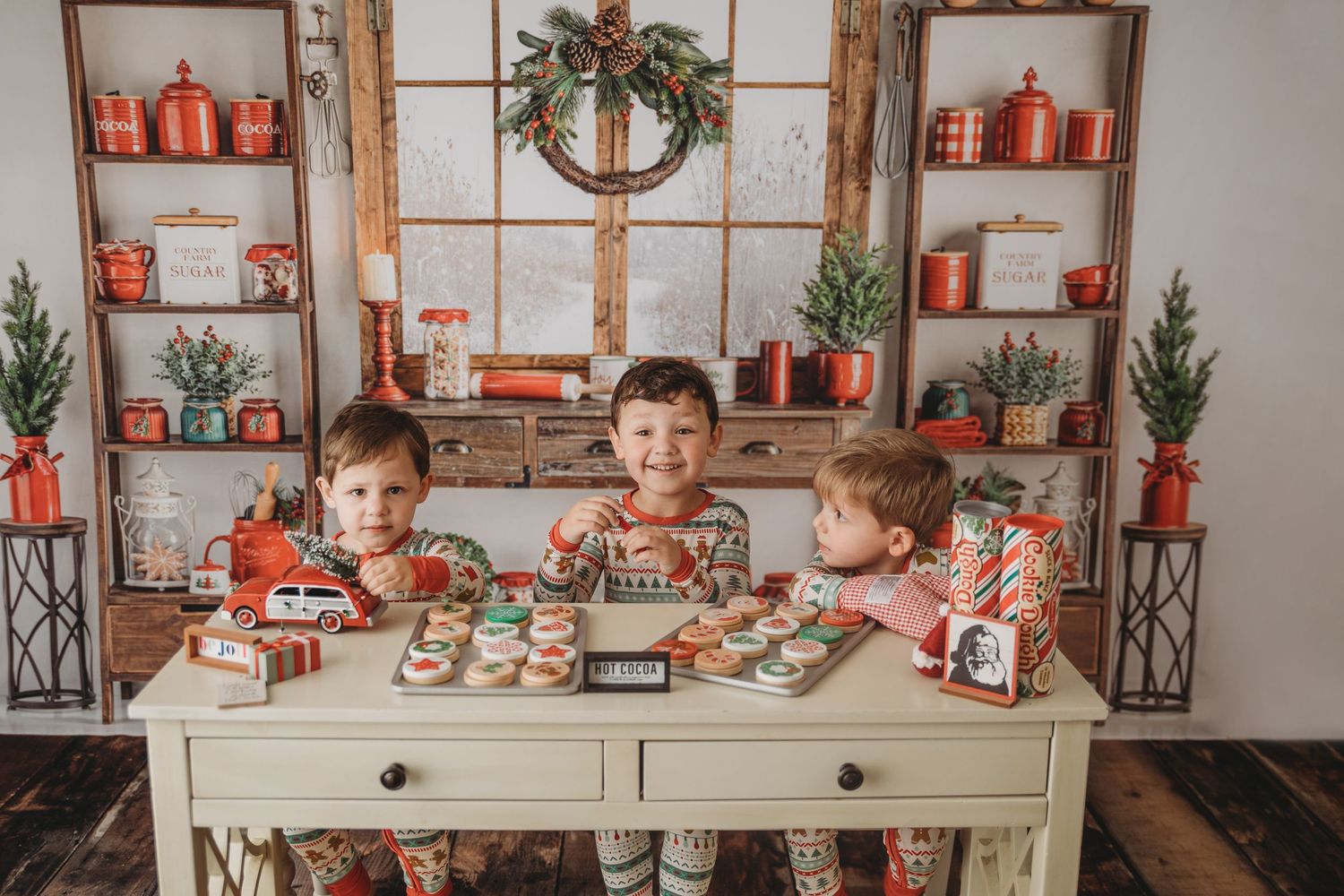 Christmas holiday winter mini sessions studio local buffalo ny wny east aurora booking 2023