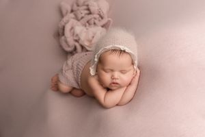 miami newborn photographer, newborn photography near me, newborn portraits in miami, baby photography miami