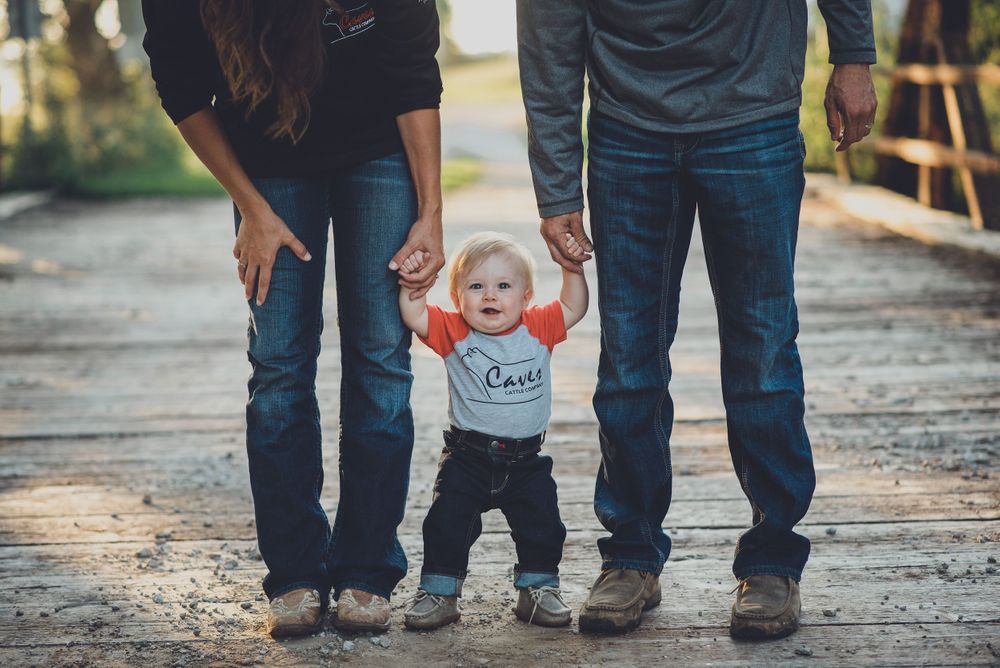 Family. Serving Southeast Iowa, Northeast Missouri and surrounding areas with photography needs.