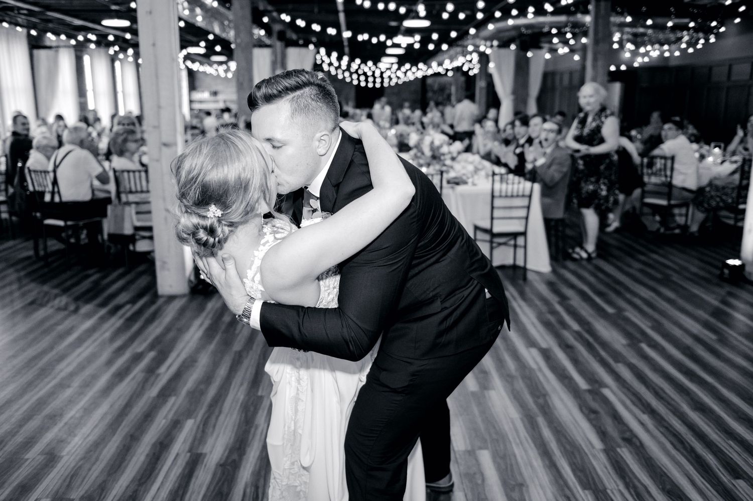 Iowa Tap Room Des Moines Wedding Venue First Dance