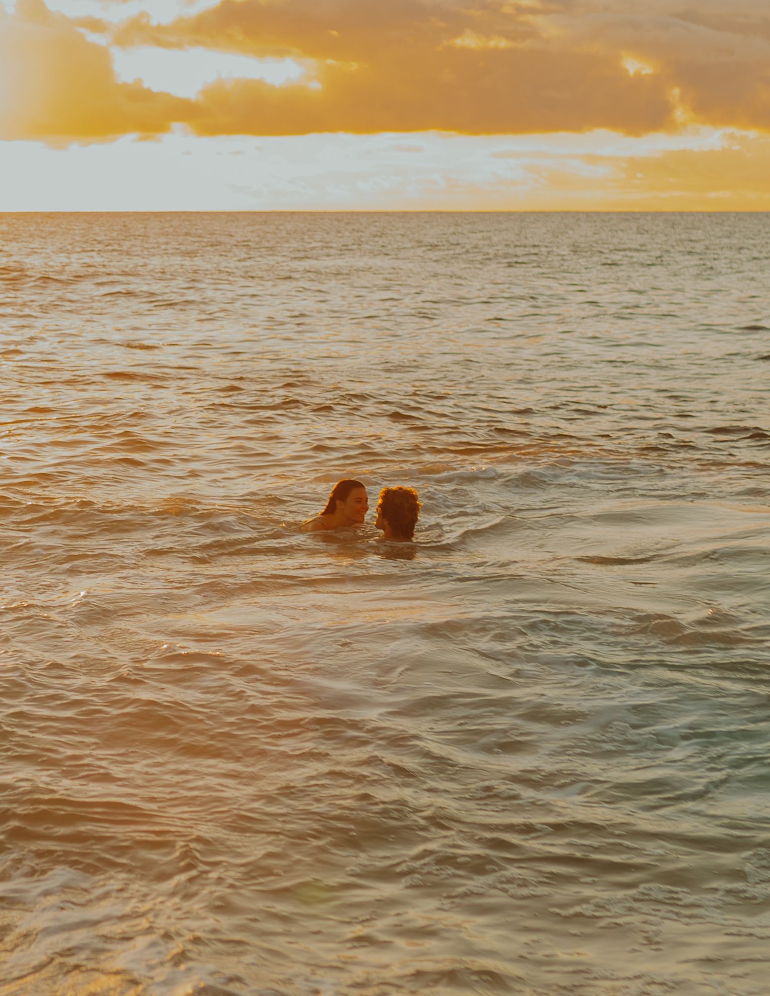 Oahu Couples Photographer | Oahu Wedding Photographer | Hawaii Wedding Photographer | Oahu Engagement photoshoot