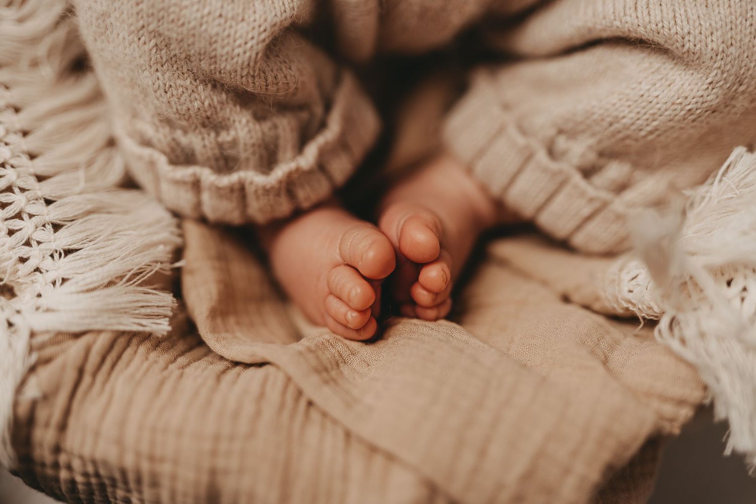 Neugeborenenshooting Neugeborenen Neugeborenes Newbornshooting Newborn Babyshooting Babyfotos Babyfotografie