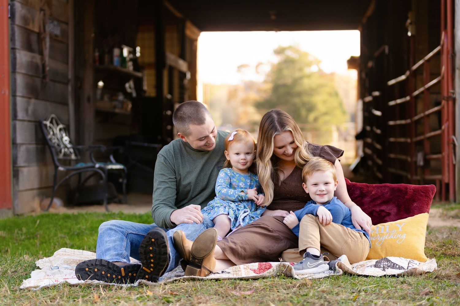 Sweet family. Greenville newborn photographer, Easley newborn photographer, Upstate newborn photographer, Greenville newborn