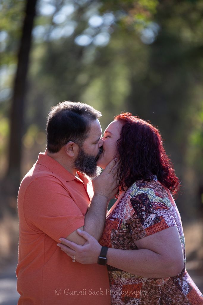gunnii sack photography, fall photo shoot, anniversary shoot, mokelumne hill ca, calaveras county, best of calaveras